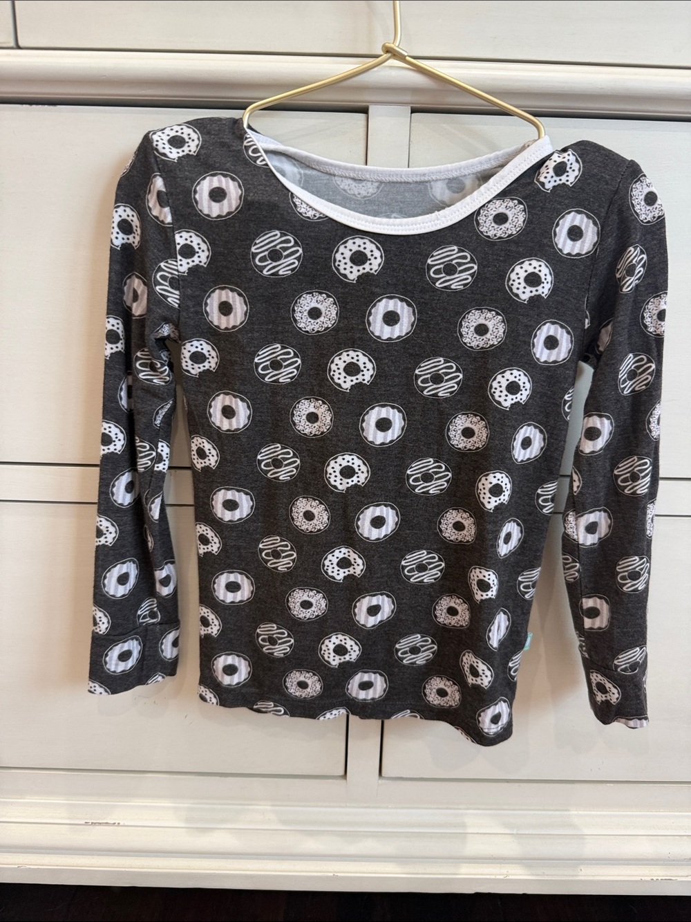 MACARON Grey and white donut pajamas